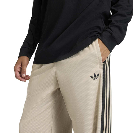 Spodnie dresowe męskie adidas LOOSE MESH beżowe KE0116