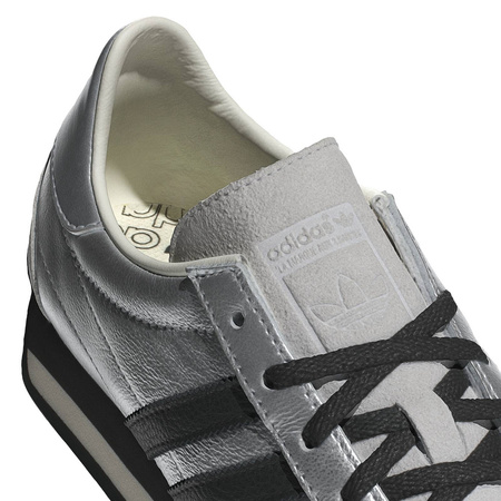 Buty sportowe damskie adidas COUNTRY OG srebrne JH6337