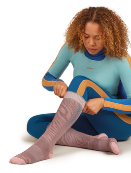 Skarpety narciarskie damskie Icebreaker SKI+ LIGHT OTC różowe IB0A573M0HK