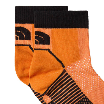 Skarpety do biegów trailowych unisex The North Face TRAIL RUN QUARTER pomarańczowe NF0A882ETNI