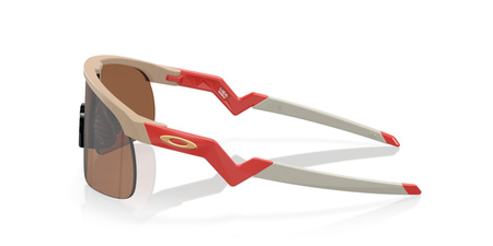 Okulary przeciwsłoneczne dziecięce Oakley RESISTOR brązowe OJ9010-17