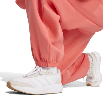Spodnie dresowe damskie adidas ALL SZN różowe KD9773