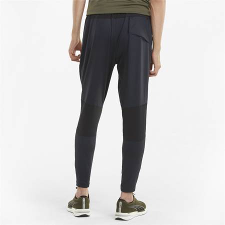 Spodnie dresowe męskie Puma Run CoolAdapt Tapered czarne 52084901